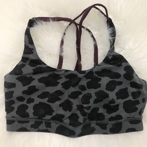Lululemon Energy Bra (Size 6)
